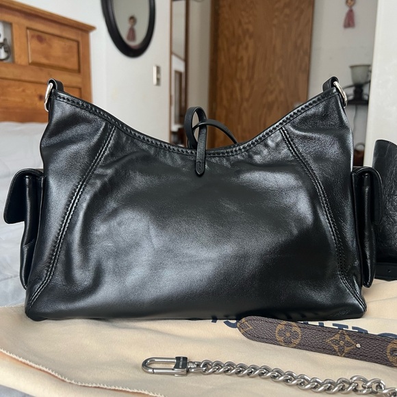 Louis Vuitton CarryAll Cargo Vibe PM - Picture 3 of 17